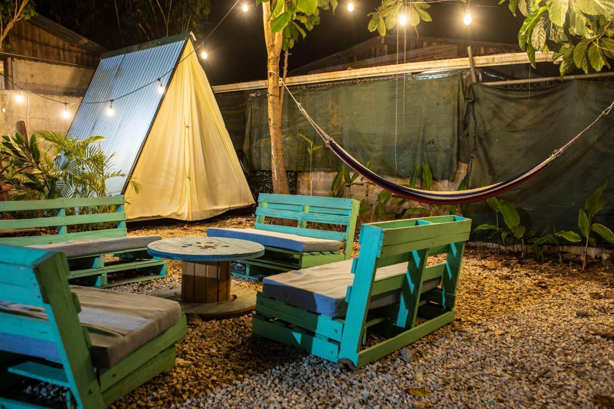 Argdivan Beach Hostel Sámara Exteriér fotografie